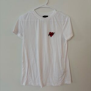 halogen white with mom heart & arrow embroidered patch sheer tee shirt top💘